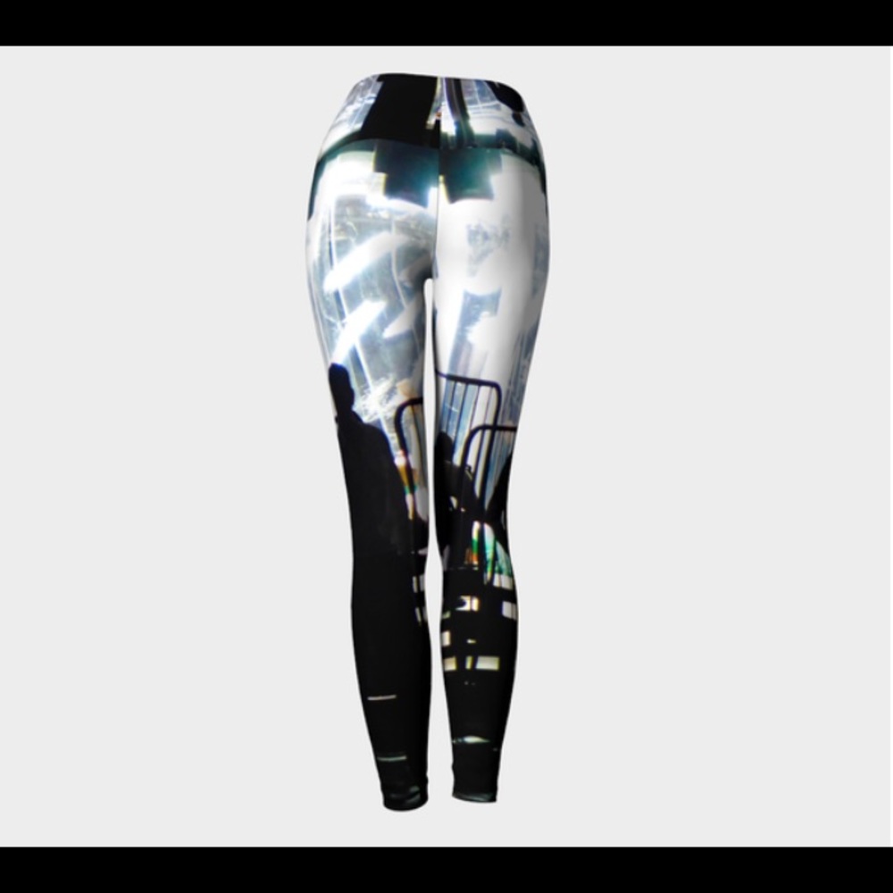 Luxe Yoga Leggings - Behind the Scenes